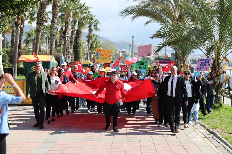 Özel Gereksinimli Bireyler İçin Adım adım Farkındalık Yürüyüşü